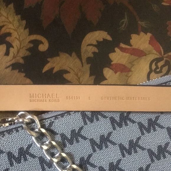 New! Michael Kors Signature Gray Logo Belt Purse With Silver Chain Pull - Picture 13 of 16